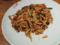 -麦麦山云南菜(复地活力城店)