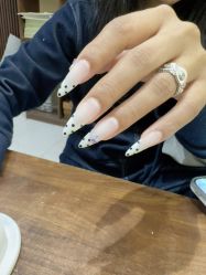 -蜜丝卡伦美甲美睫半永久