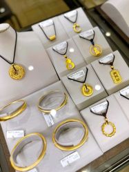 -周生生Chow Sang Sang(东方店)