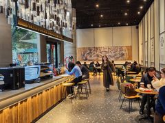 -星巴克臻选(湖滨道店)