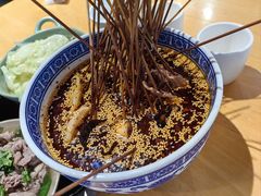 -大众跷脚牛肉馆·非遗传承单位(峨眉山店)