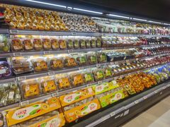 面包甜点陈列柜-七鲜超市(瑞虹天地太阳宫店)