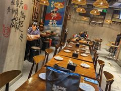 大堂-炉小二铜锅牛蛙•川湘菜(三里屯店)