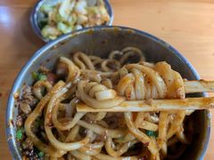 素椒杂酱面-左撇子私房面