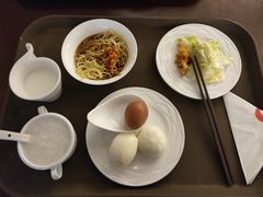 -武汉汉口火车站东方建国大酒店