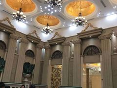 -山明水秀大饭店