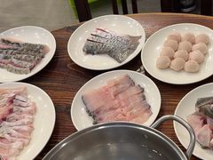 -正能量脆肉鲩火锅