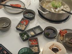 -喃喃椰·糟粕醋·椰子鸡火锅(七堡花园店)