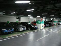 -恒基688广场-停车场
