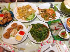 -Jungle Kitchen