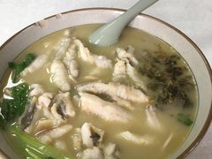 招牌黄鱼面-明呈黄鱼面馆(斜土路店)