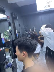 -藤野造型专业烫染接发