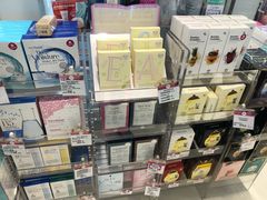 -莎莎(西九龙高铁站店)