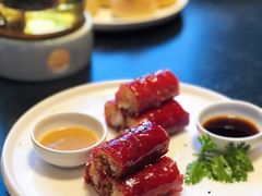 红米脆皮鲜虾肠-蝴蝶里·粤菜·点心(龙湖天街&滨江店)