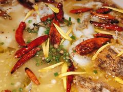 老坛子酸菜鱼（鲈鱼3-4人份）-太二酸菜鱼(广州IFC国金天地店)