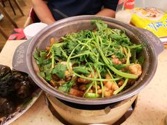 叹佬鸡煲-芳村榕树头叹佬鸡煲(体育西店)