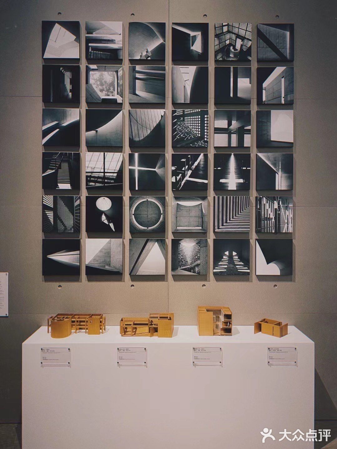 打卡清水混凝土诗人上海艺术展