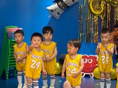 -小门牙好性格托育(北外滩中心)