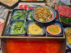 -楠小云·云南鲜菌·鲜牛自助火锅(九眼桥店)