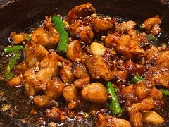酱爆石锅蛙-绿茶餐厅(王府井永宁门店)