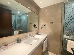 -格林东方酒店(独墅湖尹山湖郭苑路地铁站店)