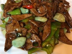 腊八蒜炒猪肝-聚友朋褡裢火烧(天北路店)
