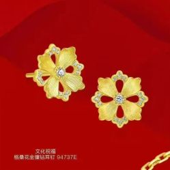 -周生生Chow Sang Sang(先天下店)
