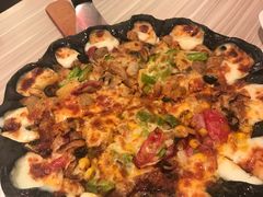 超级至尊芝心黑比萨-必胜客(东大桥店)