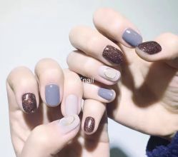 -逸日式美甲美睫工作室