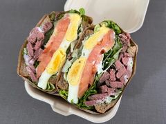 能量满满牛肉三明治-萤火虫咖啡(后海店)