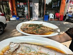 -丹水桥地锅鱼·翘嘴鲌·地方特色全鱼宴(丹江口大坝店)