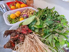 -阿山卓·野生菌火锅·纳西火塘烤肉