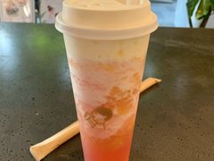 芝芝桃桃-喜茶(上海打浦桥日月光gelato lab+店)