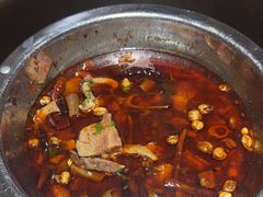 -大众跷脚牛肉馆·非遗传承单位(峨眉山店)