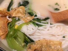 -刀小蛮半只鸡过桥米线(家乐福四元桥店)