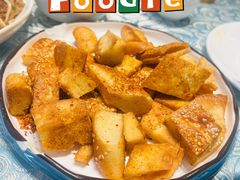 馕坑芝麻馕-巴扎美食·新疆菜·西域歌舞表演餐厅(新疆大厦店)