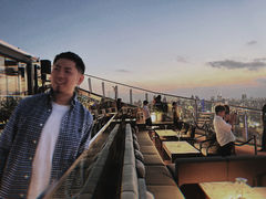 -FLAIR顶层餐厅酒吧(浦东丽思卡尔顿酒店)