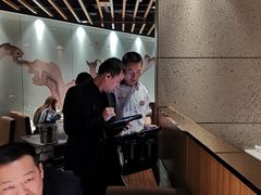 大堂-海底捞火锅鲜切牛肉主题店(长寿路店)