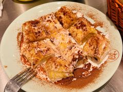 漏奶滑-潮界(虹桥新天地店)