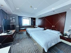 -上海龙之梦万丽酒店