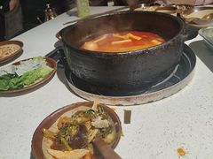 -贵府酸汤牛肉火锅·贵州老字号(飞山街店)