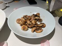 -MONICH牛排融合餐厅(和义大道购物中心店)