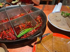 -周小明火锅(黑金冠社区店)