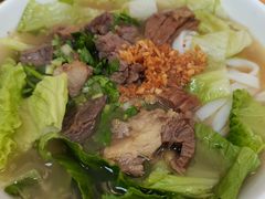 -明姨仔潮汕美食·碳炉猪脚·汕尾牛腩饭·起片鸡煲(起义路店)