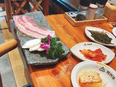 -万兴佳烤肉·长白山老味道(宏泰广场店)