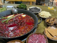 -黄潇洒老火锅(九眼桥宏济巷店)
