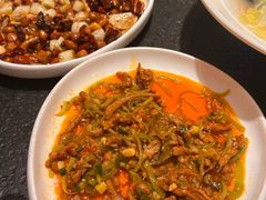 -万重锦·人文川菜馆(骡马市店)