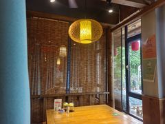 -头上红煨盐鸡·非遗院子餐厅