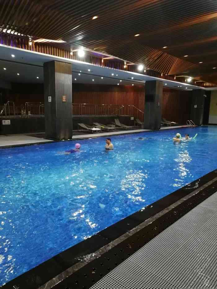 魔卡多健身游泳(北辰店)-"悄咪咪挖掘的宝藏私教健身房 00年纪往.