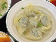 菜肉大馄饨-赵宝美煎包店